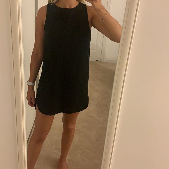 Black dress - Picture 4 of 5